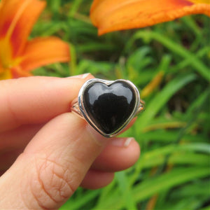 Silvershake Heart Shape Black Onyx Ring – 1 Carat, 7MM, Celtic Knot Design In 925 Sterling Silver