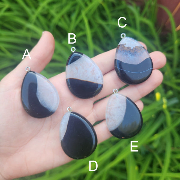 Black Agate and Quartz Crystal Necklace | Large Black/White Teardrop Stone