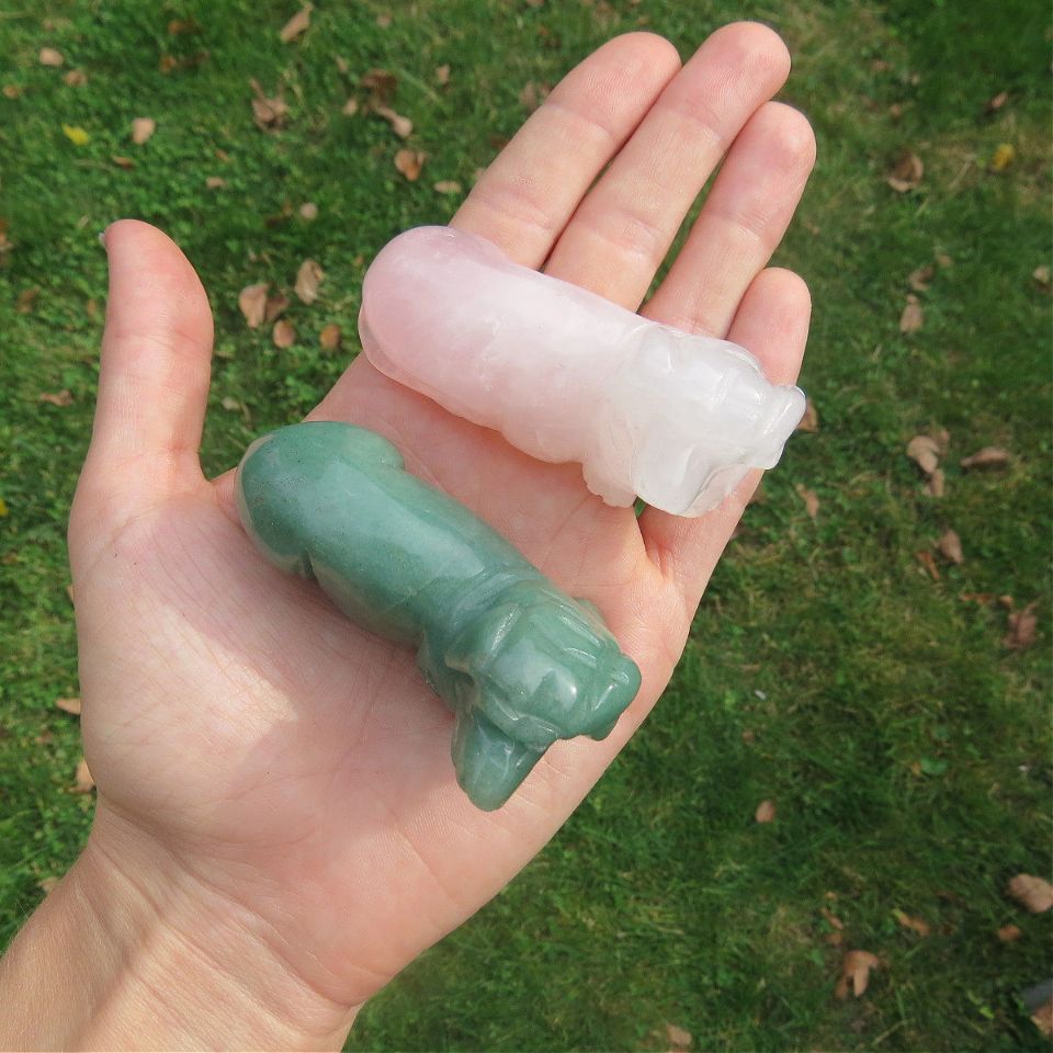 Dachshund Crystal Dog Figurine 2.5" Stone Animal Carving