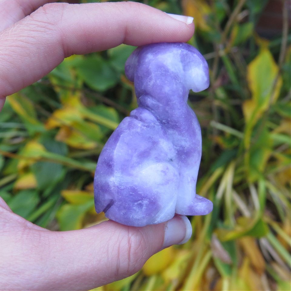 Labrador Crystal Dog Carving | Animal Stone Figurine 2"