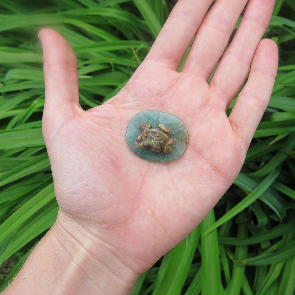 Mini Crystal Frog on Lily Pad Stone Animal Carving 1.25"