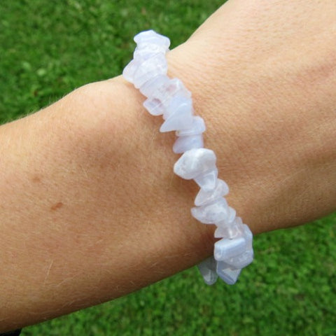 Blue Lace Agate Bracelet - Crystal Chip Stone Bracelet