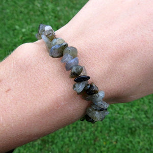 Labradorite Bracelet w/ Crystal Chip Beads - Healing Stone Bracelet