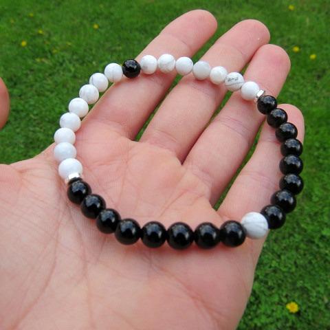Crystal Yin Yang Stone Bracelet - Black and White Stone Beads