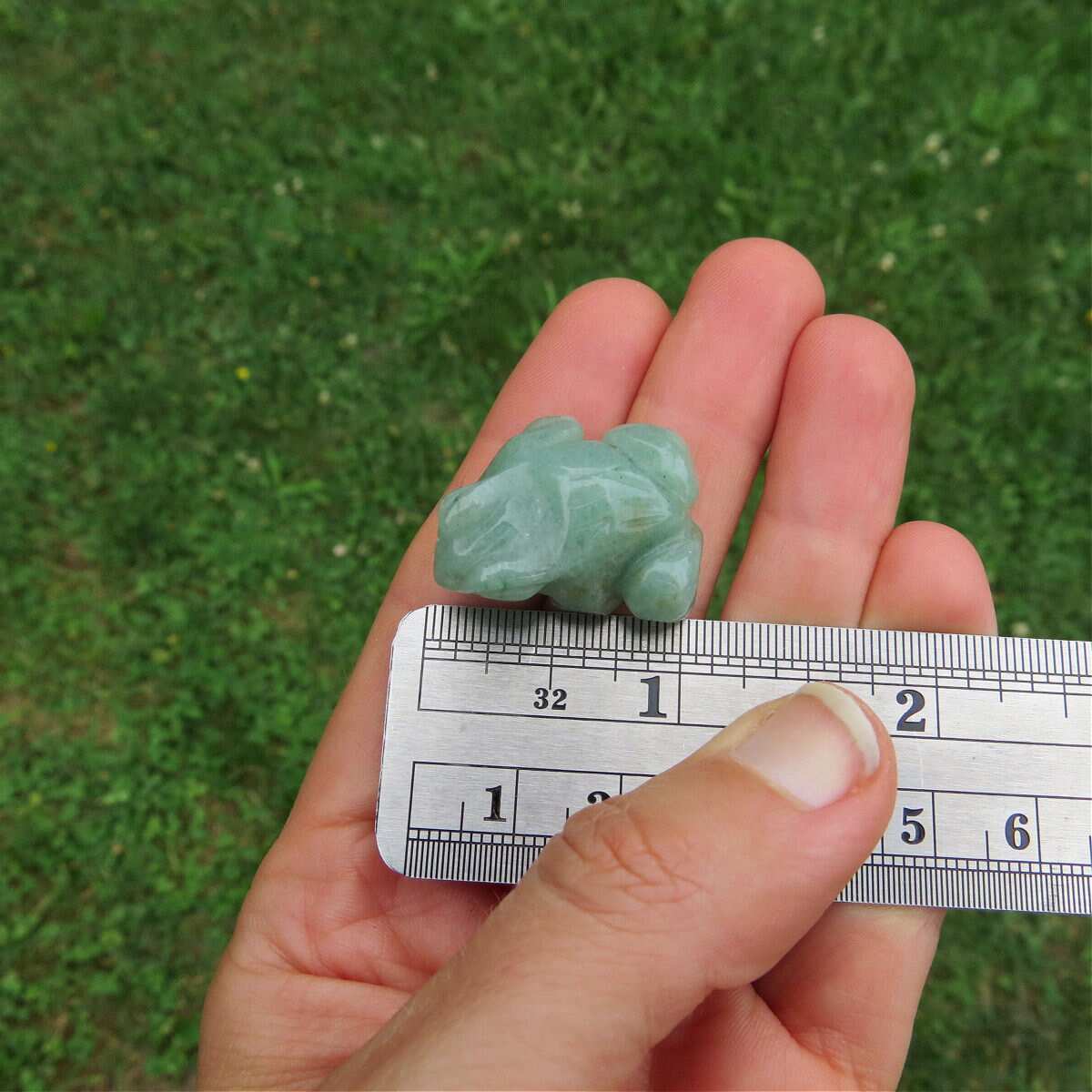 Green Crystal Frog Animal Figurine 1"