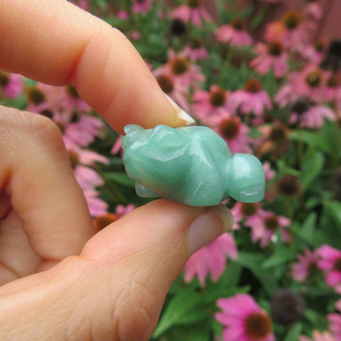Mini Crystal Frog Stone Carving in Green Aventurine